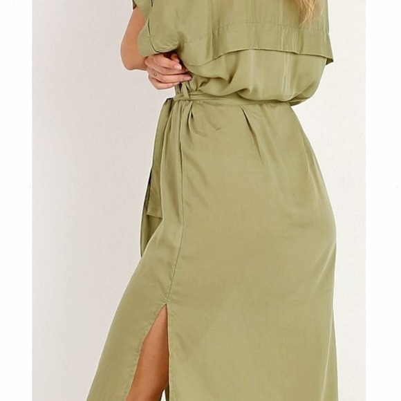 Faithfull The Brand Gigi Shirt-Dress in Plain Sage - Picture 8 of 13